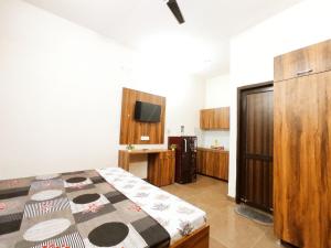 SYL HOTEL IV Four - Deluxe Rooms in Law Gate Phagwara