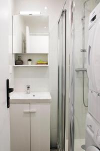Appartements Nice apartment with balcony and view : photos des chambres