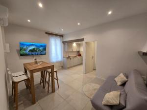 Appartements studio proche des arenes : Appartement 1 Chambre