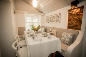 Jungle Villa Retreat