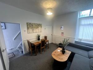 King Size Room To Stay in Salford-Samson PLAB