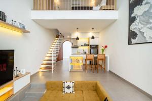 Cozy New 1BR Villa with Pool & Projector in Pandawa