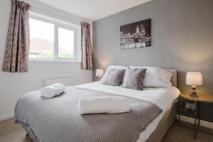 Modern & comfortable 3 bed house