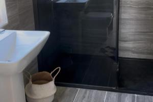 Plumstone view hot tub lodge in Pembrokeshire