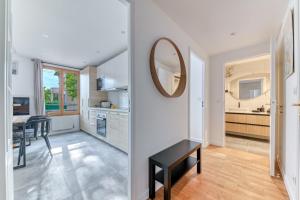 Appartements Spacious 1BR | Near City Center & Baby-Friendly! : photos des chambres
