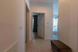 Emax Holiday Homes- Axxis Nova