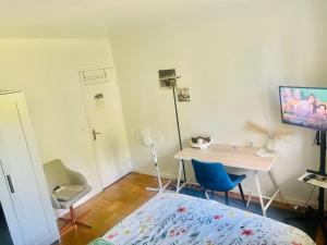 B&B / Chambres d'hotes Chambre cosy proche de l-aeroport CDG : photos des chambres