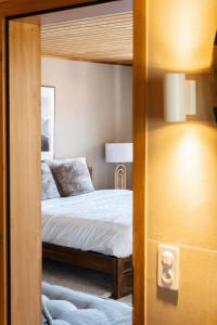 Hidden Retreats The Signature