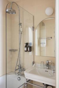 ALFRED HOTELS Port-Vieux : photos des chambres