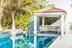 DAYF-NIL Lux 5-BR Villa with Pool & Piano - Green Community