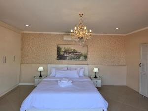Toongklom Talman Pool Villa 4BR at Pattaya