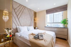 Riverside city center 4 bedroom apartment near Ben Thanh Market free pool