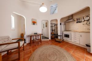 Caracol Corner Studio in Lagos