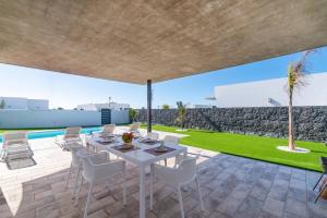 Villa Malvasia by Villa Plus