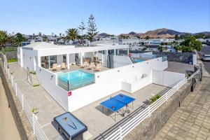 Villa Aqualava 1 by Villa Plus