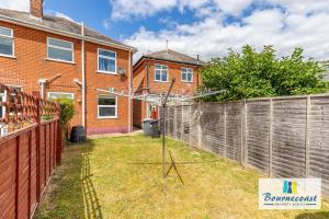 SOUTHWICK by BOURNECOAST - A Pet Friendly Apartment with a Garden - FM667