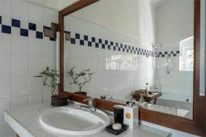 Glenross Living - A Collection of 7 Private Pool Villas and 3 Colonial Suites
