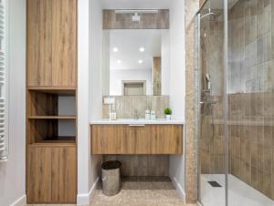 Krasińskiego Residence Apartments by BookingHost