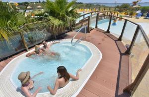 Campings Camping le lac des reves Mobil home Selena : photos des chambres