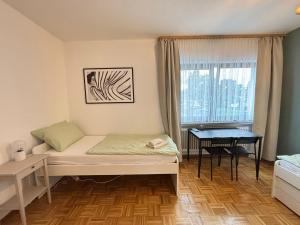 150qm-6 Rooms-Free Privat Parking-2 Bathrooms-Wifi-Yihapartment