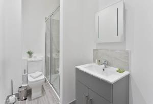 Modern & Cosy Budget 1 Bedroom Flat in Dudley