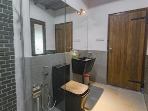 Wild Wild West Ahanagama by Villa H2O