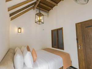 Wild Wild West Ahanagama by Villa H2O