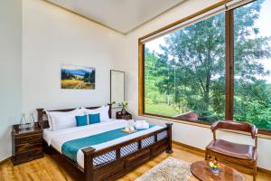 SaffronStays Aamelia by the Hills