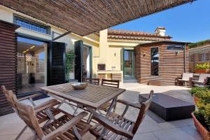 YCH-Splendido attico con terrazzo a San Giovanni - Hotel 4 stelle a Roma