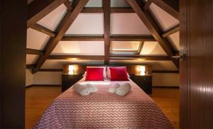 APTOS SOLAINA O PINDO