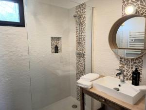 Les Cabanes dIsa - 1 CHAMBRE lit Queen size