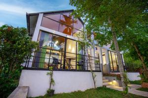 The Farm House Mirissa