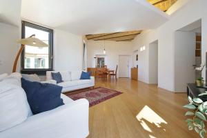 YCH-Splendido attico con terrazzo a San Giovanni