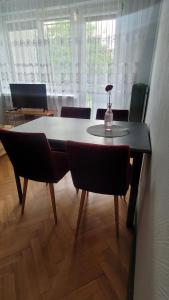 7 osob, 3 pokoje, super lokalizacja