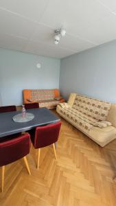 7 osob, 3 pokoje, super lokalizacja