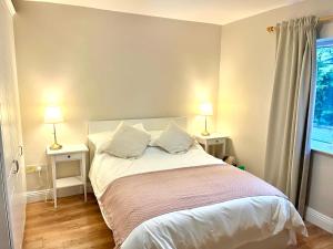 Seaside Stay in Cobh