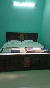 Kasthuri Guest House