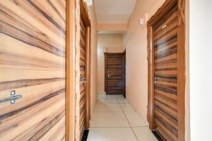 Hotel O Hotel Shivaj - 3hvězdičkové hotely ve městě Indaur