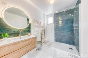 Appartements Escale-marne fr - 001 - RDC - Private Terrace - Free Parking - Free Luggage Storage - Metro 8 Eiffel Tower -All equipped - Linen Included - Washing Machine - Dish Washer - Luxury Mattress 160X200 - Panoramic View - From 1 to 4 guests : photos des chambres