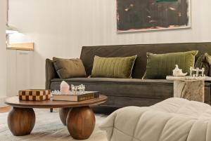 Charming 2BR Garden Flat in Central London