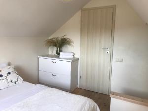 Flat 2