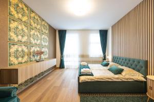 Versace Apartment Vienna