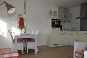 Schoenes-Wohnen-am-Suedstrand-Fewo-5