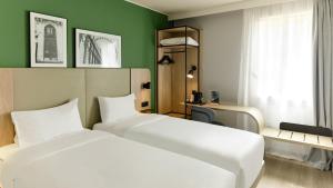 Hotels Campanile Prime - Argenteuil : Chambre Standard - 2 Lits Simples