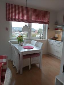 Schoenes-Wohnen-am-Suedstrand-Fewo-2