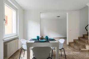 Rose 2 Apartment by Quokka 360 - Duplex Apartment with Balcony