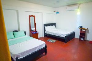 The garlic Restaurant & Lodge