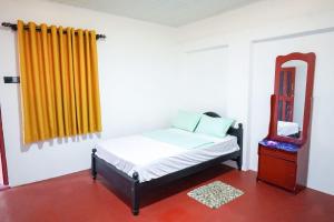 The garlic Restaurant & Lodge