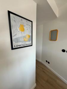 Appartements RIVIERA - 2 Pieces de Charme - Vue Lac - Clim - Parking : photos des chambres