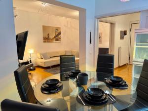 Central Glyfada 2BR Apartment